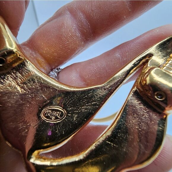 VTG 90's Trifari Omega Chain Green and White Enamel Swirl Choker Necklace - Picture 10 of 13